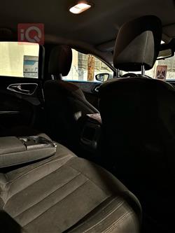 Chrysler 200